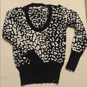 EVA Miller Black and White Animal Print Sweater 100% Cotton. Never worn